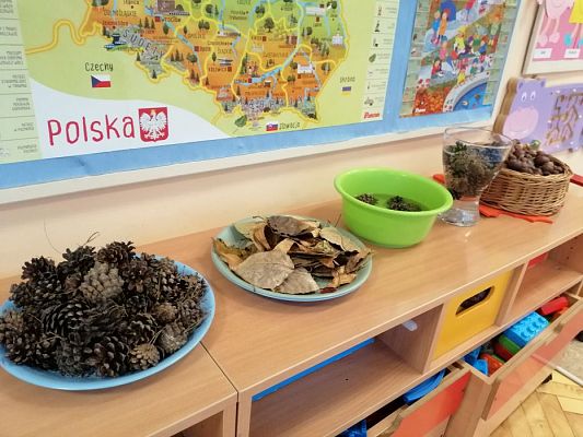 Grafika #5: Listopadowe eksperymentowanie w grupie Maluchów