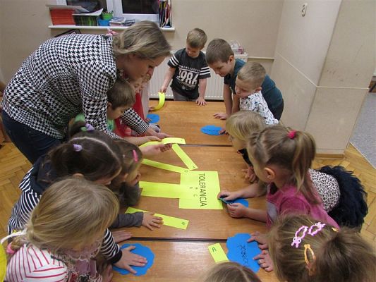 Grafika #37: 18.11.2019 Międzynarodowy Dzień Tolerancji