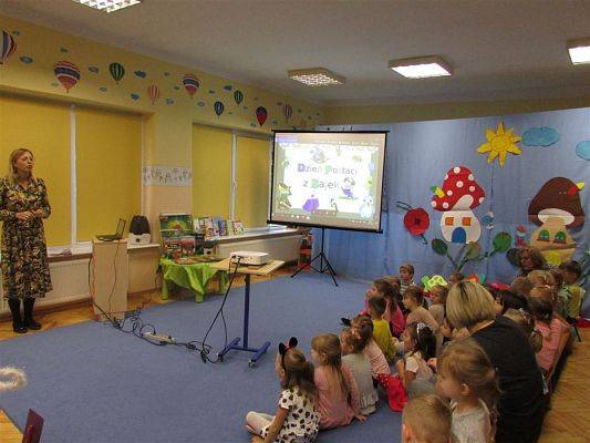 Grafika #0: 15.11.2019 Dzień postaci z bajek