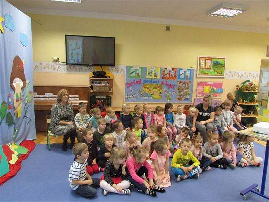 Grafika #1: 15.11.2019 Dzień postaci z bajek