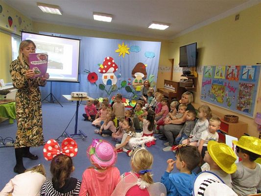 Grafika #13: 15.11.2019 Dzień postaci z bajek