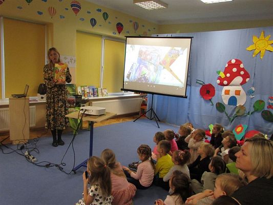 Grafika #15: 15.11.2019 Dzień postaci z bajek