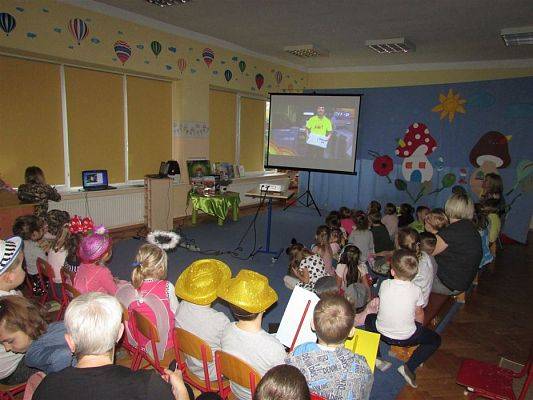 Grafika #21: 15.11.2019 Dzień postaci z bajek