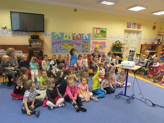 Grafika #24: 15.11.2019 Dzień postaci z bajek