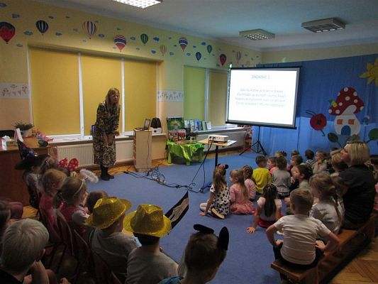 Grafika #31: 15.11.2019 Dzień postaci z bajek