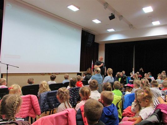 Grafika #22: 25.10.2019 Konkurs "Sfejsowani - uzależnienie XXI wieku"