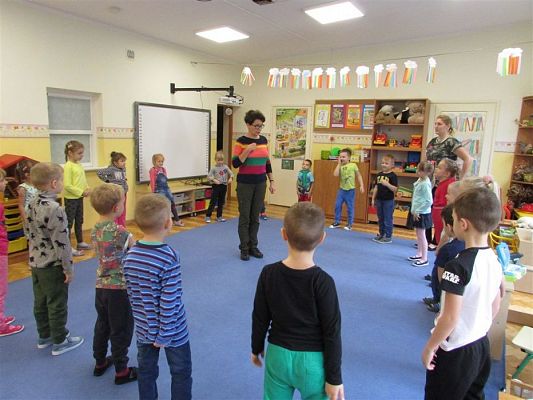 Grafika #18: 23.10.2019 Zajęcia edukacyjne nt."W świecie zwierząt-jeż"