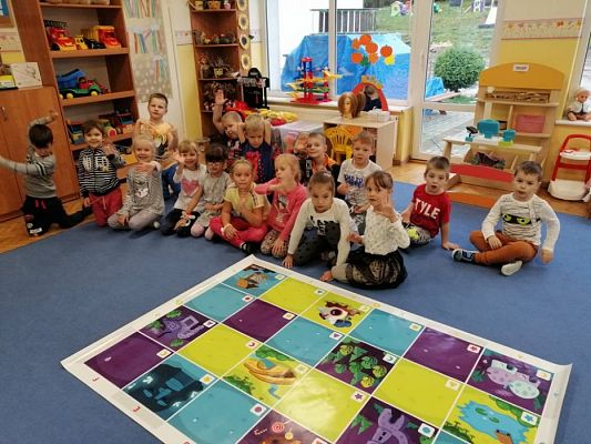 Grafika #10: 18.10.2019 Zajęcia z użyciem technologii informacyjnych w grupie III