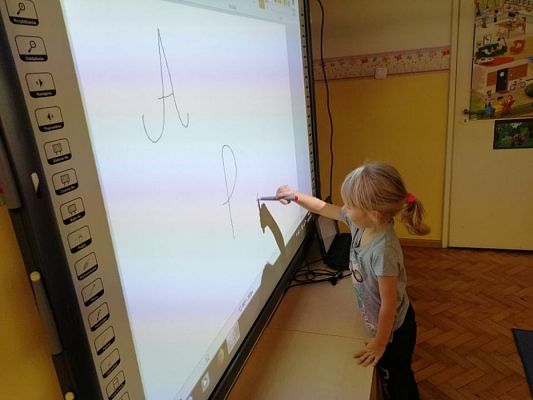 Grafika #14: 18.10.2019 Zajęcia z użyciem technologii informacyjnych w grupie III