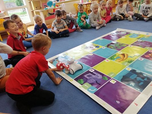 Grafika #20: 18.10.2019 Zajęcia z użyciem technologii informacyjnych w grupie III