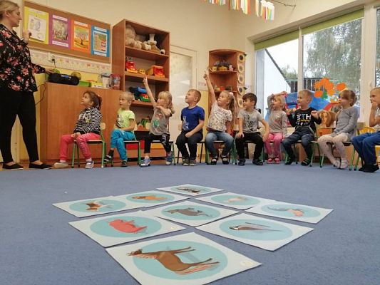 Grafika #21: 18.10.2019 Zajęcia z użyciem technologii informacyjnych w grupie III