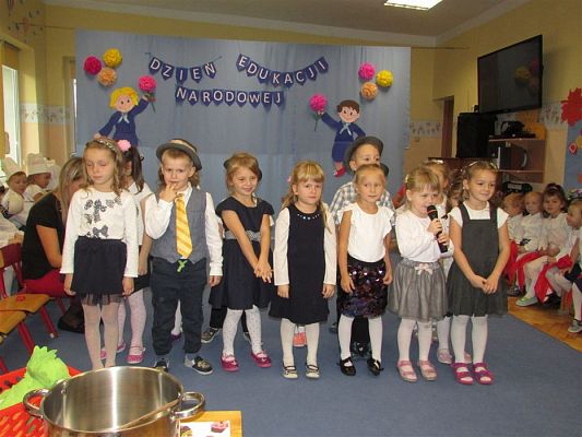 Grafika #33: Dzień Edukacji Narodowej w naszym przedszkolu
