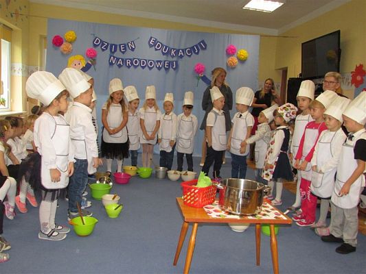 Grafika #42: Dzień Edukacji Narodowej w naszym przedszkolu