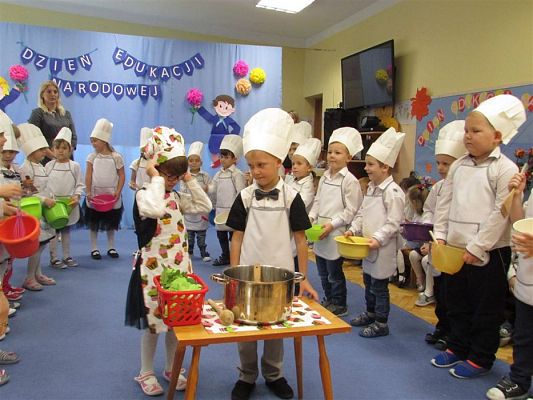 Grafika #54: Dzień Edukacji Narodowej w naszym przedszkolu