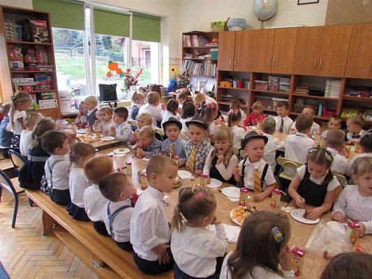 Grafika #63: Dzień Edukacji Narodowej w naszym przedszkolu