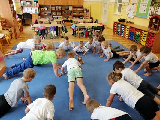 Grafika #11: 09.10.2019 Zdrowo i Sportowo w gr III