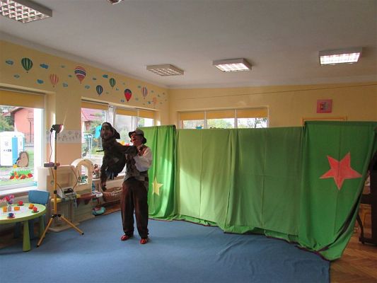 Grafika #4: 07.10.2019 Przedstawienie pt. "Jaś w krainie bajek"