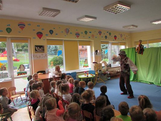 Grafika #12: 07.10.2019 Przedstawienie pt. "Jaś w krainie bajek"