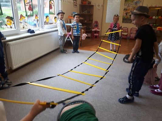 Grafika #42: 30.09.2019 Dzień Chłopaka