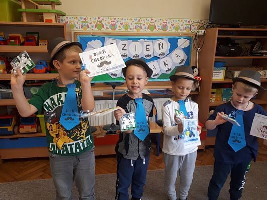 Grafika #56: 30.09.2019 Dzień Chłopaka