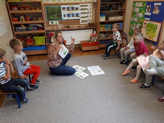 Grafika #23: 26.09.2019 Mały badacz razem z książką poznaje świat Gr II