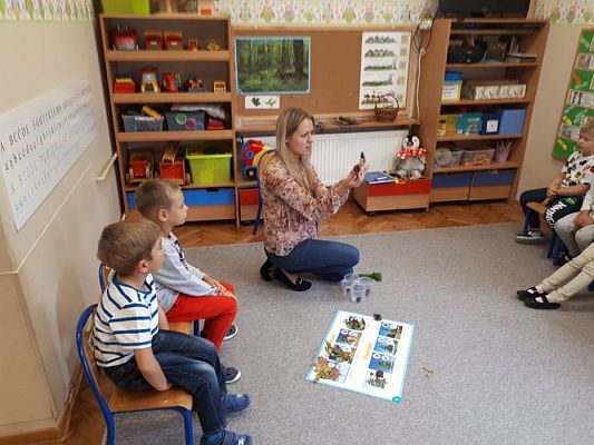 Grafika #46: 26.09.2019 Mały badacz razem z książką poznaje świat Gr II