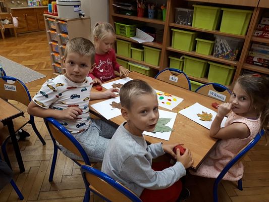 Grafika #59: 26.09.2019 Mały badacz razem z książką poznaje świat Gr II