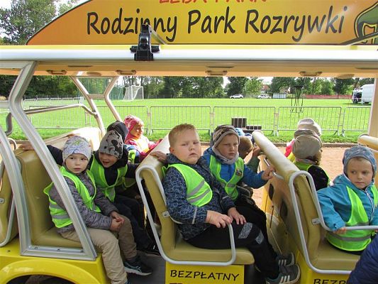 Grafika #1: 20.09.2019 Olimpiada osób niepełnosprawnych na stadionie w Charbrowie