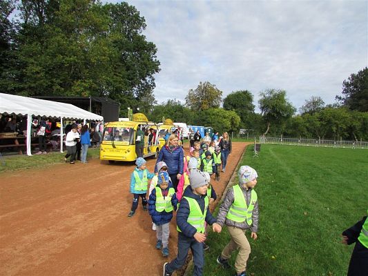 Grafika #8: 20.09.2019 Olimpiada osób niepełnosprawnych na stadionie w Charbrowie