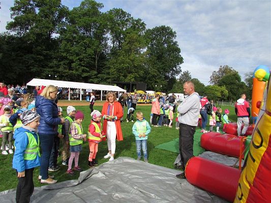 Grafika #11: 20.09.2019 Olimpiada osób niepełnosprawnych na stadionie w Charbrowie