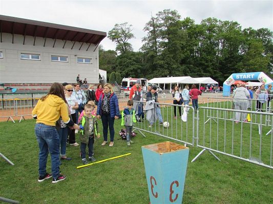 Grafika #80: 20.09.2019 Olimpiada osób niepełnosprawnych na stadionie w Charbrowie