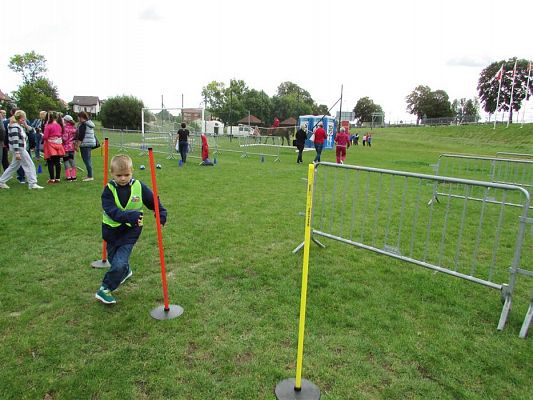 Grafika #83: 20.09.2019 Olimpiada osób niepełnosprawnych na stadionie w Charbrowie
