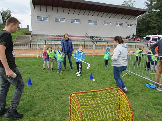 Grafika #89: 20.09.2019 Olimpiada osób niepełnosprawnych na stadionie w Charbrowie