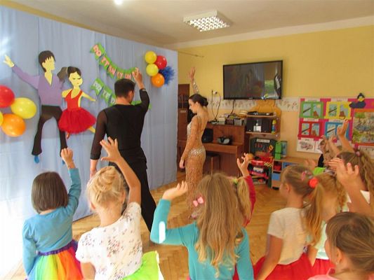 Grafika #24: 18.09.2019 Spotkanie z tancerzami Karoliną Morawiecką i Michałem Wesołowskim