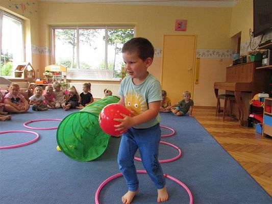 Grafika #4: Wakacyjne zabawy