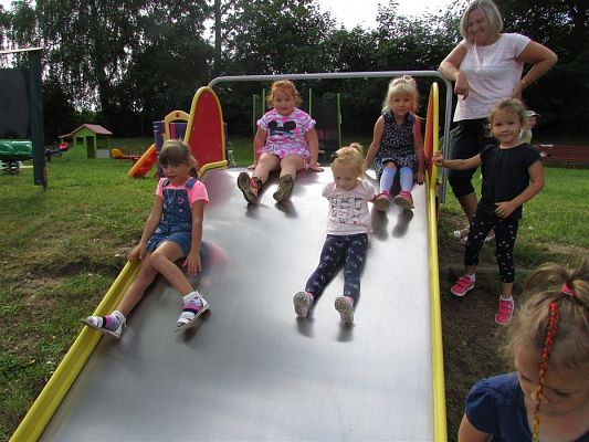 Grafika #19: Wakacyjne zabawy