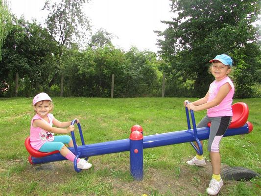 Grafika #32: Wakacyjne zabawy