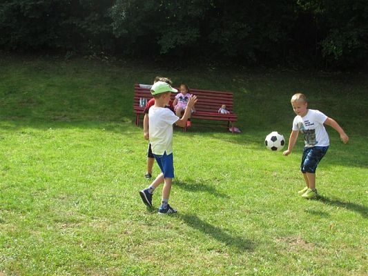 Grafika #37: Wakacyjne zabawy