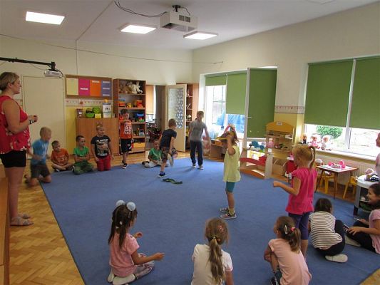 Grafika #44: Wakacyjne zabawy