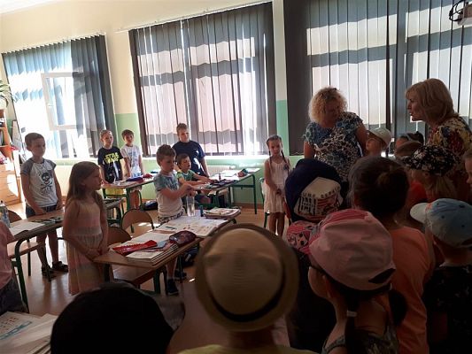 Grafika #11: 12.06.2019 Nasza pierwsza wizyta w szkole