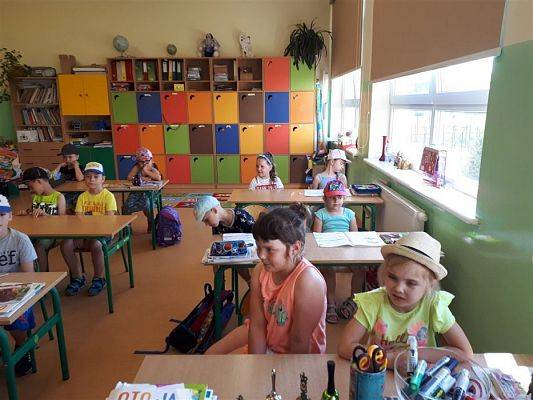 Grafika #12: 12.06.2019 Nasza pierwsza wizyta w szkole