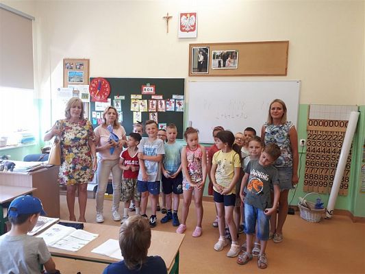 Grafika #13: 12.06.2019 Nasza pierwsza wizyta w szkole