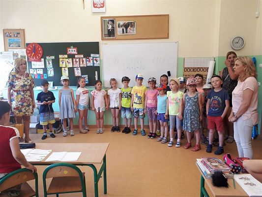 Grafika #19: 12.06.2019 Nasza pierwsza wizyta w szkole