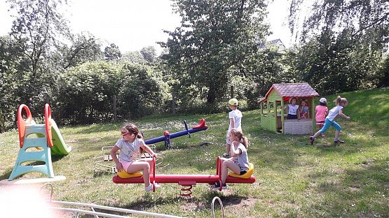 Grafika #5: 06.06.2019 Zabawy w przedszkolnym ogródku