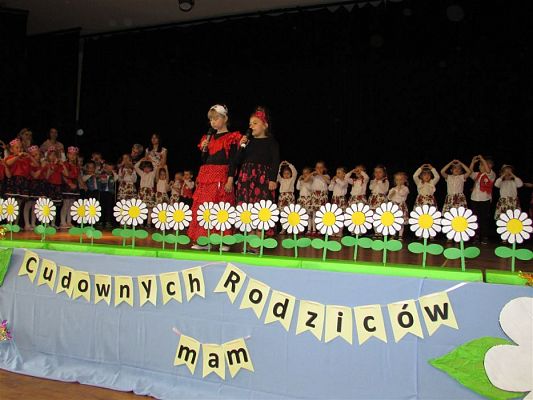 Grafika #2: 29.05.2019 Dzień Mamy i Taty w GOKiS w Wicku