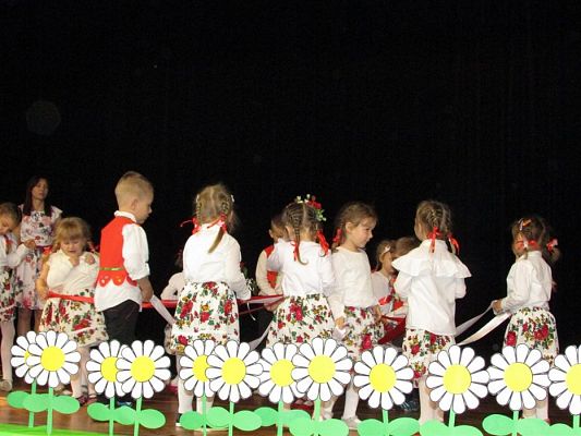 Grafika #21: 29.05.2019 Dzień Mamy i Taty w GOKiS w Wicku