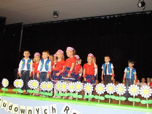 Grafika #29: 29.05.2019 Dzień Mamy i Taty w GOKiS w Wicku