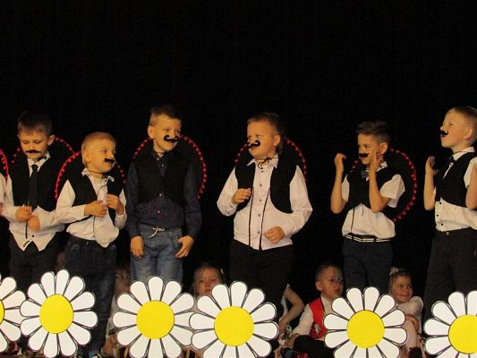 Grafika #49: 29.05.2019 Dzień Mamy i Taty w GOKiS w Wicku