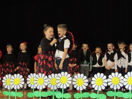 Grafika #51: 29.05.2019 Dzień Mamy i Taty w GOKiS w Wicku