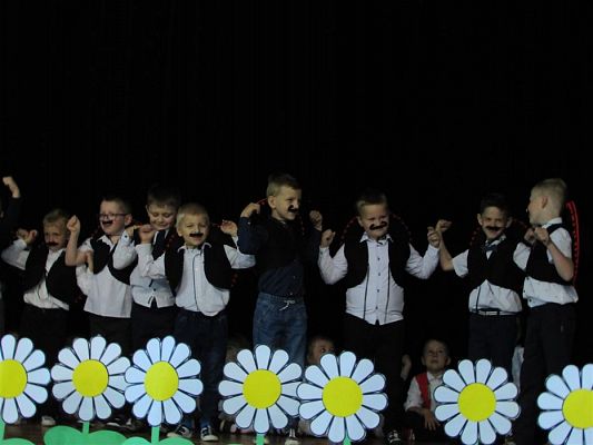 Grafika #52: 29.05.2019 Dzień Mamy i Taty w GOKiS w Wicku